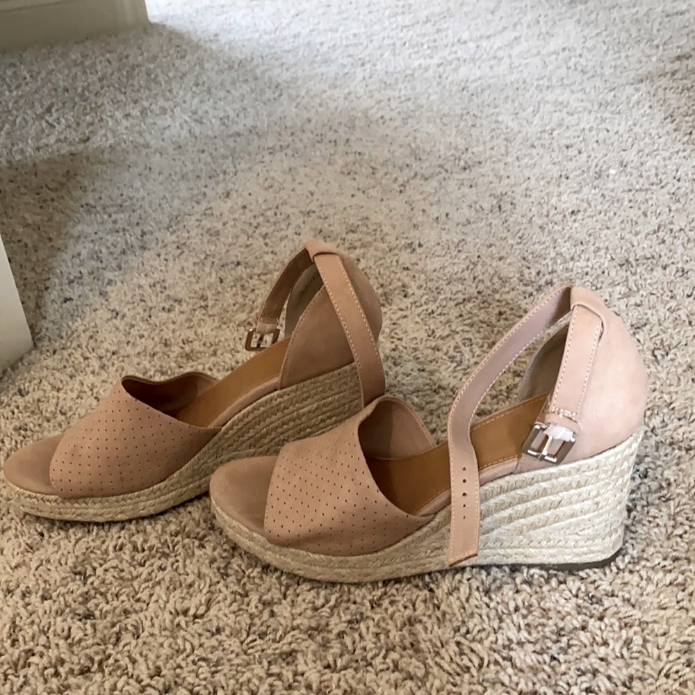 Women’s ANA wedge sandal Size 10